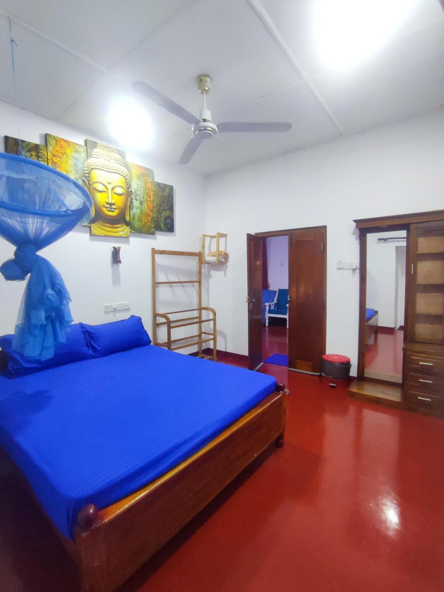 Breeze Guest House Triquinimale Exterior foto